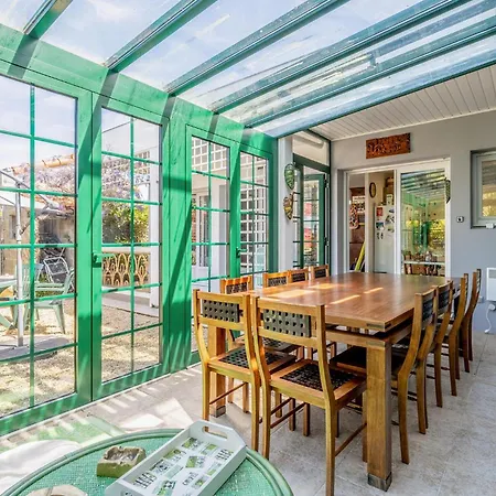 3 Bedroom Front In